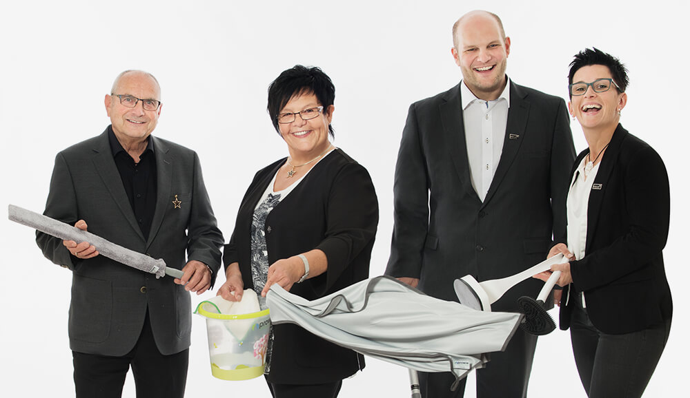 Familie Kolb v. l.: Stefanie, Joachim, Waltraud, Wolfgang Familie Kolb Essingen - prowin Direktion Süddeutschland